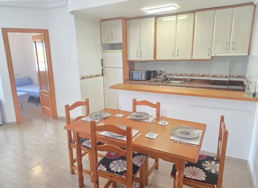 2 soveværelse Lejlighed til salg i Villamartin - € 139.900 (Ref: 9670964)
