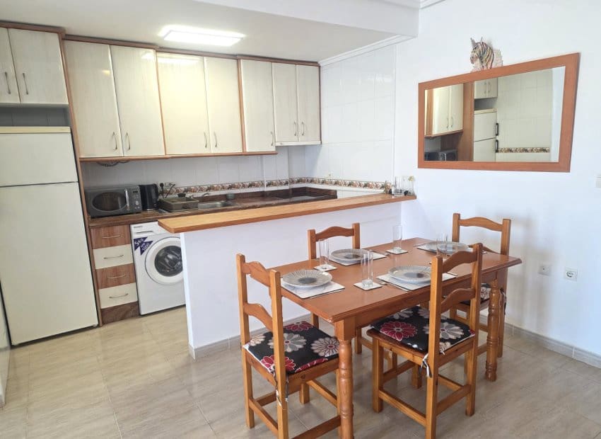 2 soveværelse Lejlighed til salg i Villamartin - € 139.900 (Ref: 9670964)