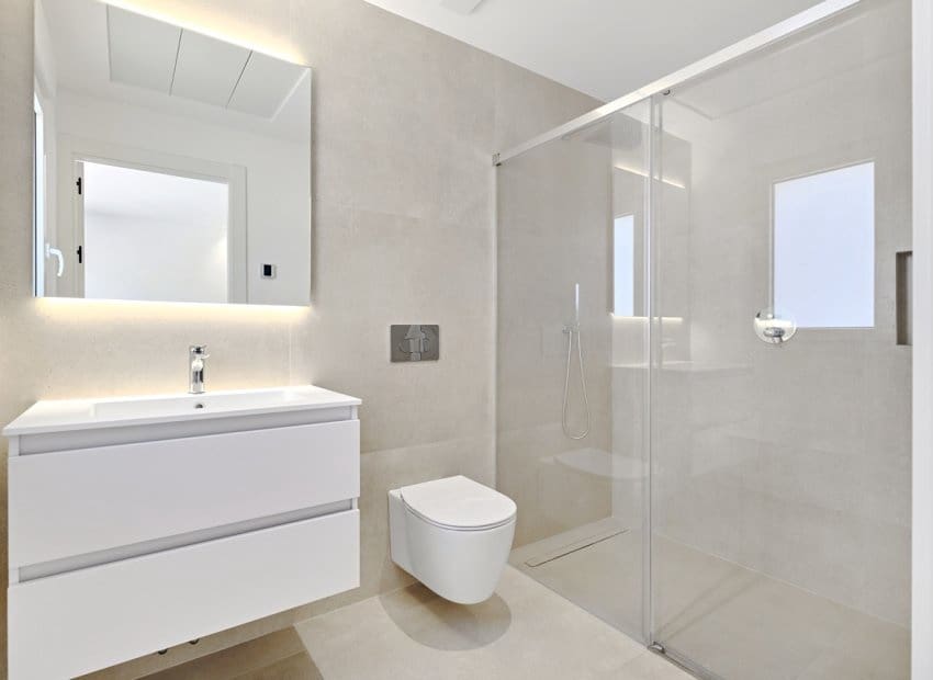 3 makuuhuone Huvila myytävänä paikassa Orihuela Costa mukana uima-altaan 
autotalli - 760 000 € (Ref: 9702401)