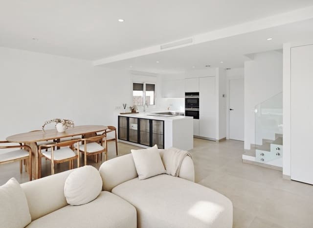 3 makuuhuone Huvila myytävänä paikassa Orihuela Costa, Orihuela mukana uima-altaan 
autotalli - 760 000 € (Ref: 9702401)