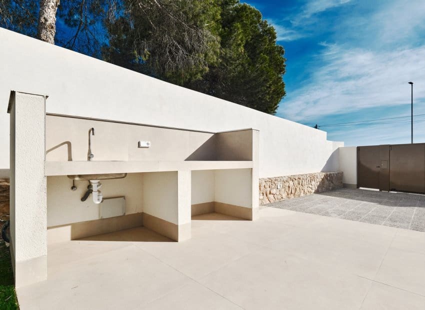 3 makuuhuone Huvila myytävänä paikassa Orihuela Costa mukana uima-altaan 
autotalli - 760 000 € (Ref: 9702401)