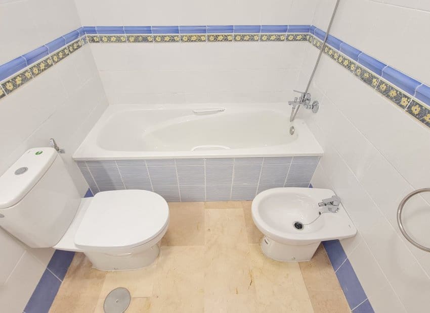 2 bedroom Bungalow for sale in Villamartin with pool - € 229,000 (Ref: 9720538)