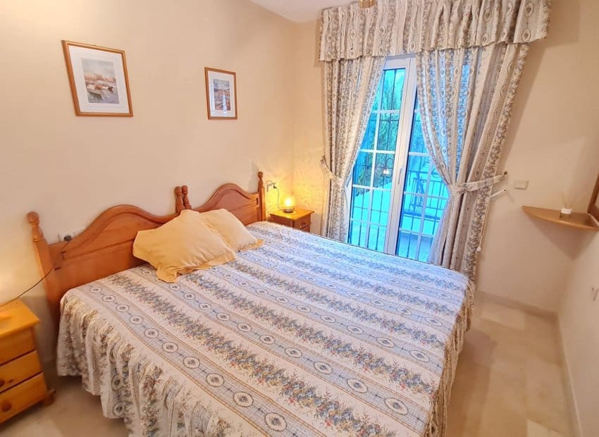 2 bedroom Bungalow for sale in Villamartin with pool - € 229,000 (Ref: 9720538)