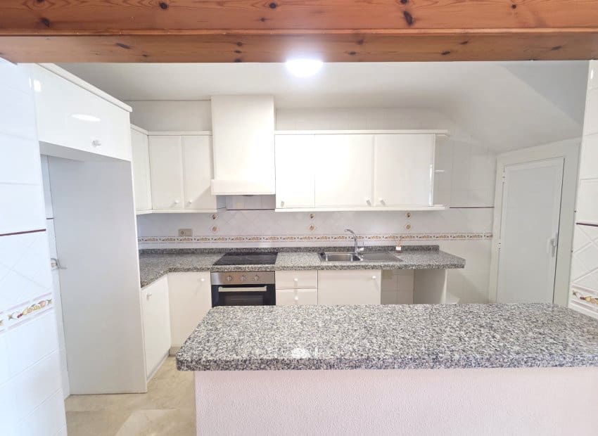 2 bedroom Bungalow for sale in Villamartin with pool - € 215,000 (Ref: 9720538)