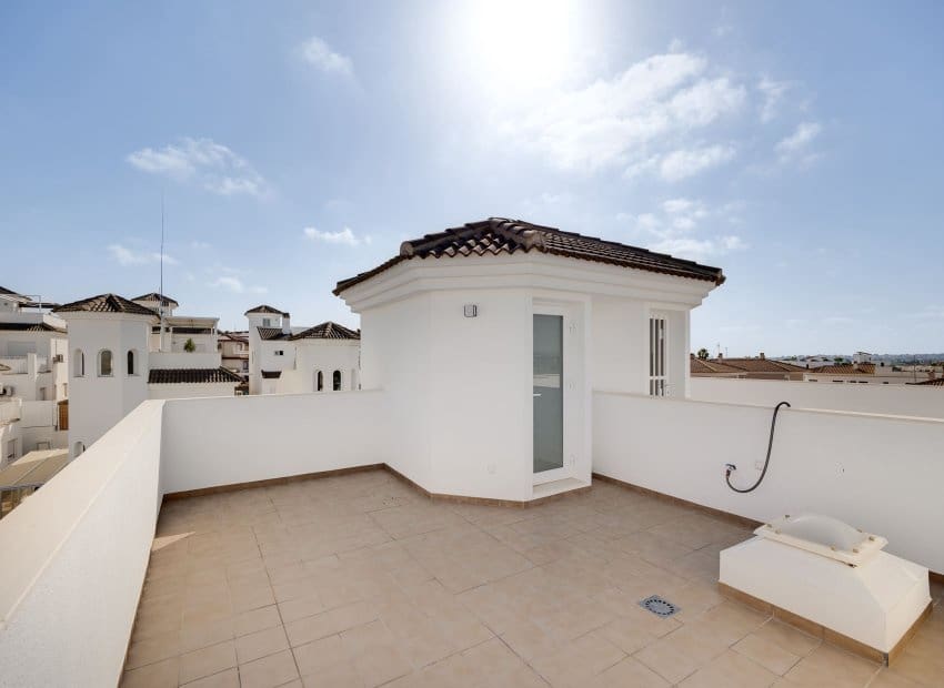 3 sypialnia Willa na sprzedaż w San Fulgencio z basenem garażem - 275 000 € (Ref: 9729432)