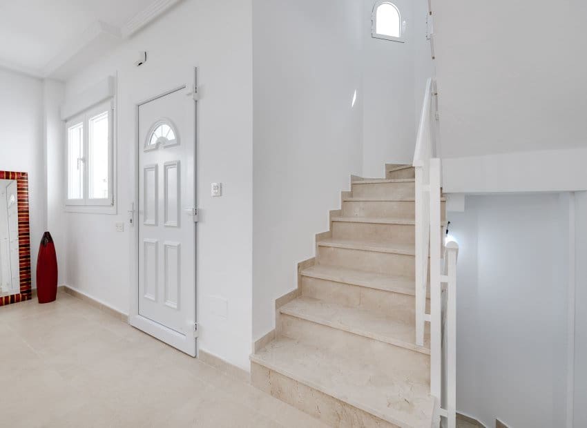 3 sypialnia Willa na sprzedaż w San Fulgencio z basenem garażem - 275 000 € (Ref: 9729432)