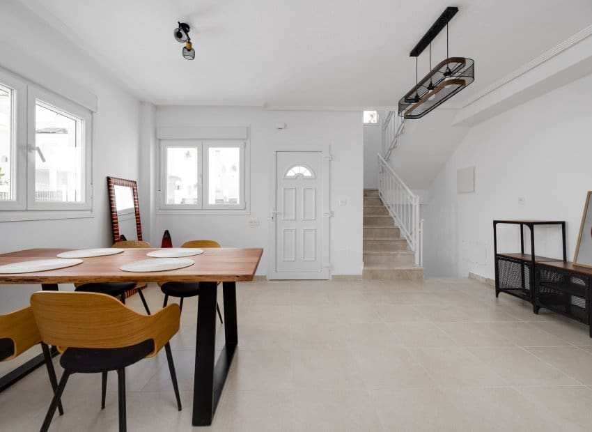 3 sypialnia Willa na sprzedaż w San Fulgencio z basenem garażem - 275 000 € (Ref: 9729432)