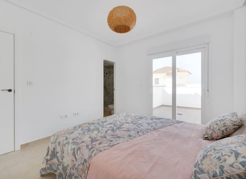 3 sypialnia Willa na sprzedaż w San Fulgencio z basenem garażem - 275 000 € (Ref: 9729432)