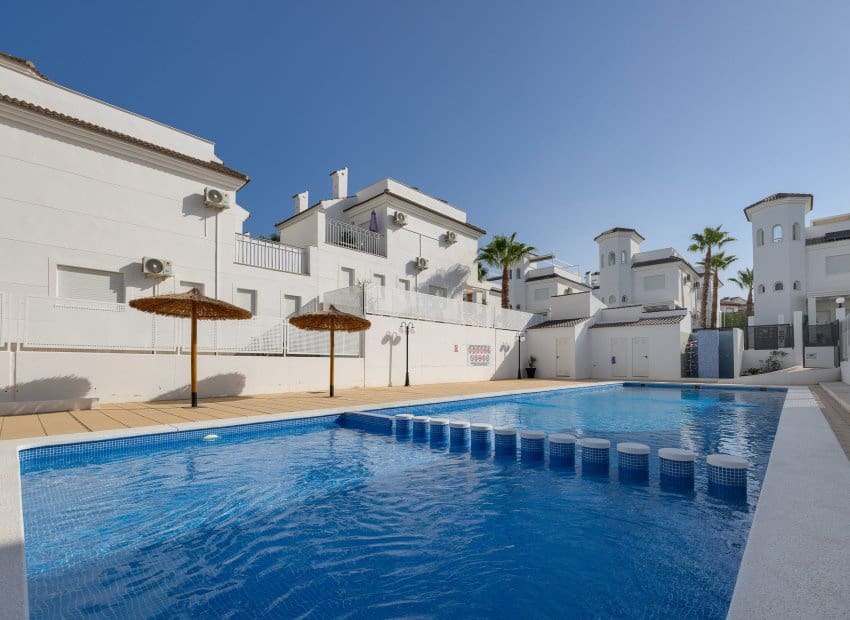 3 sypialnia Willa na sprzedaż w San Fulgencio z basenem garażem - 275 000 € (Ref: 9729432)