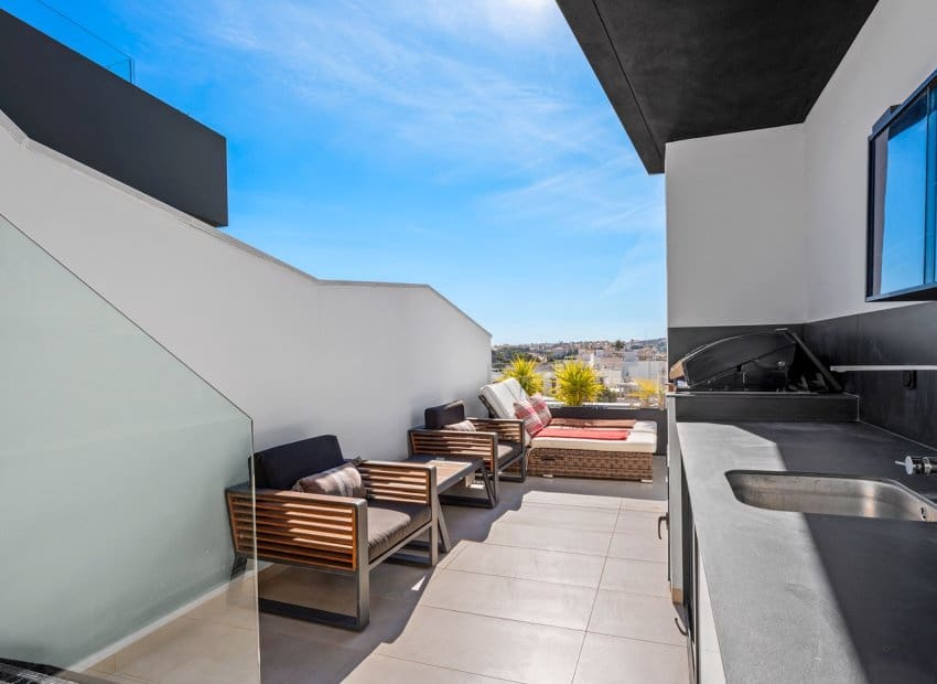 3 soveværelse Lejlighed til salg i Villamartin med swimmingpool garage - € 639.000 (Ref: 9763815)