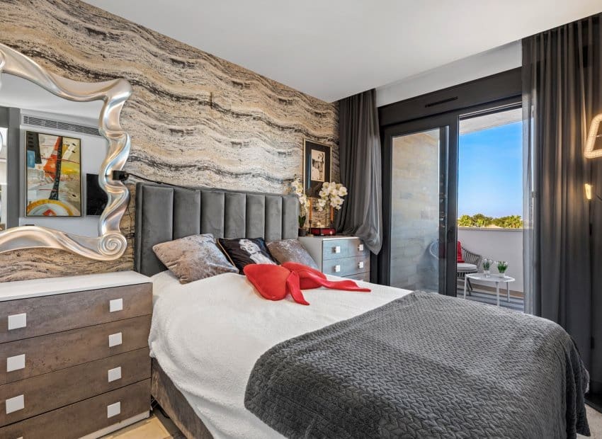 3 soveværelse Lejlighed til salg i Villamartin med swimmingpool garage - € 639.000 (Ref: 9763815)