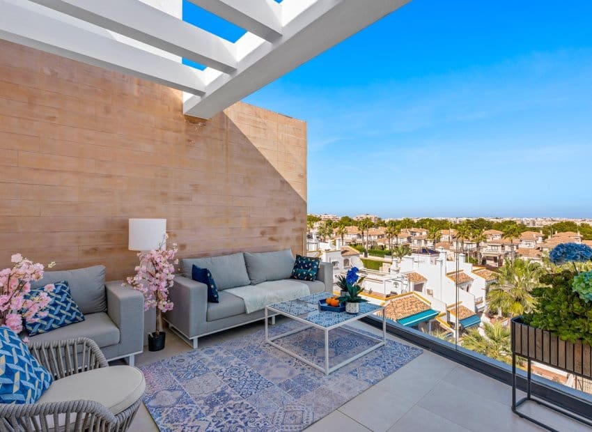 3 soveværelse Lejlighed til salg i Villamartin med swimmingpool garage - € 639.000 (Ref: 9763815)