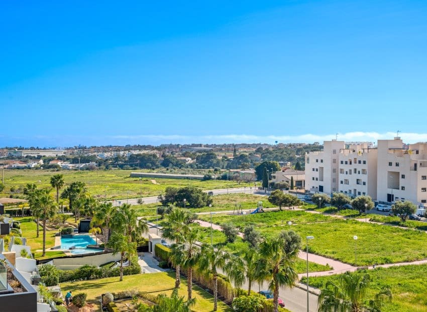 3 soveværelse Lejlighed til salg i Villamartin med swimmingpool garage - € 639.000 (Ref: 9763815)