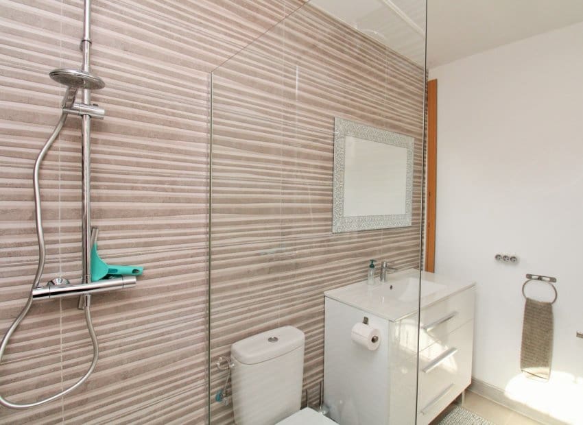 2 soveværelse Byhus til salg i Villamartin med swimmingpool - € 279.900 (Ref: 9763816)