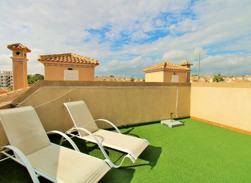 2 soveværelse Byhus til salg i Villamartin med swimmingpool - € 279.900 (Ref: 9763816)