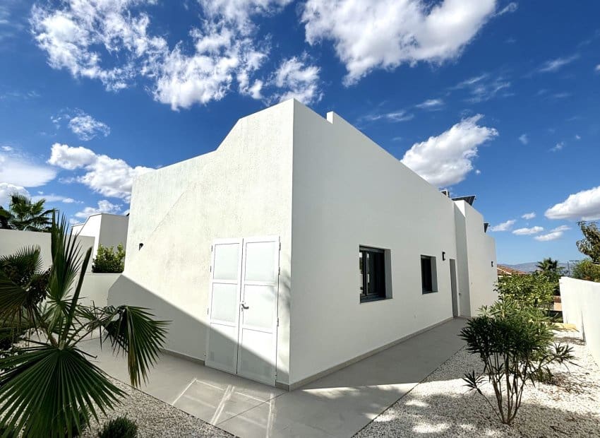 3 soverom Villa til salgs i Benijofar med svømmebasseng - € 589 000 (Ref: 9763829)