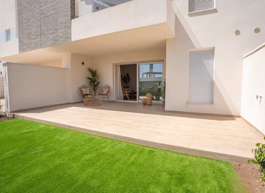 2 bedroom Apartment for sale in Algorfa with pool - € 329,000 (Ref: 9763849)