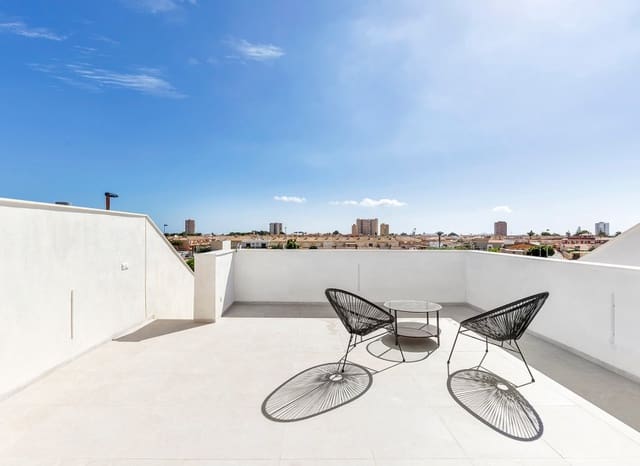 3 soveværelse Villa til salg i Las Lomas de Rame - Bahía Bella, Los Alcázares med swimmingpool - € 429.000 (Ref: 9763854)