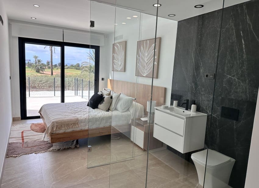 Ático de 2 habitaciones en Los Alcázares en venta con piscina - 379.000 € (Ref: 9763863)