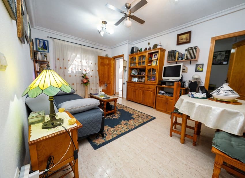 2 sovrum Lägenhet till salu i Playa Flamenca med pool - 189 900 € (Ref: 9763875)