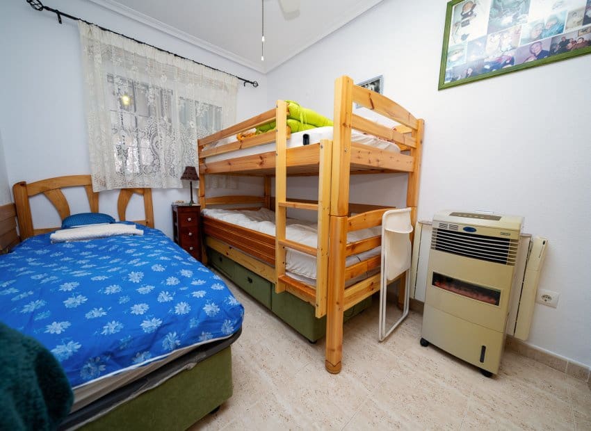 2 sovrum Lägenhet till salu i Playa Flamenca med pool - 189 900 € (Ref: 9763875)