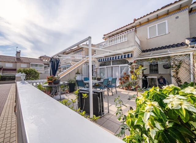 2 soveværelse Lejlighed til salg i Playa Flamenca, Orihuela med swimmingpool - € 184.000 (Ref: 9763875)