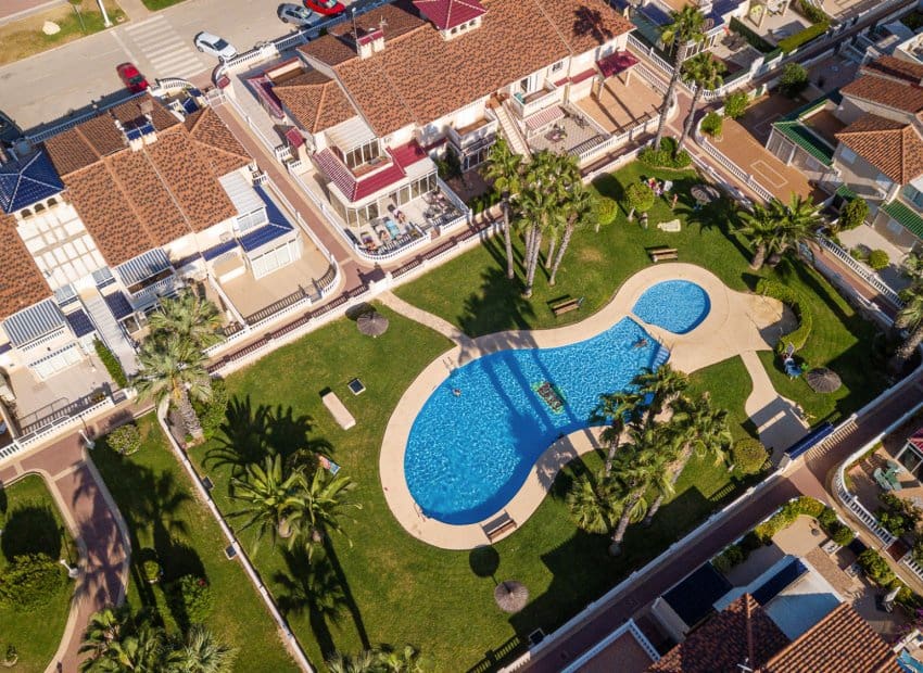 2 sovrum Lägenhet till salu i Playa Flamenca med pool - 189 900 € (Ref: 9763875)