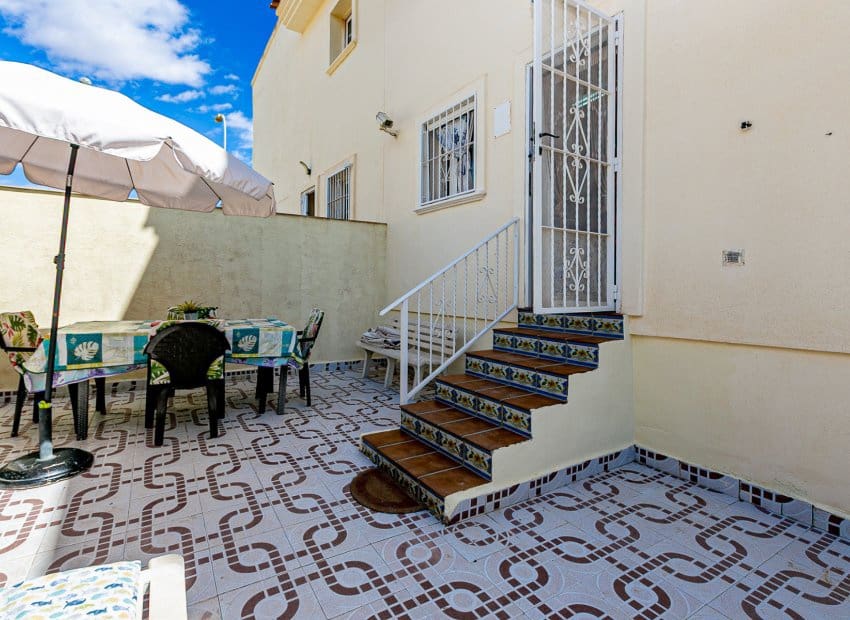 2 sovrum Lägenhet till salu i Playa Flamenca med pool - 199 999 € (Ref: 9763876)