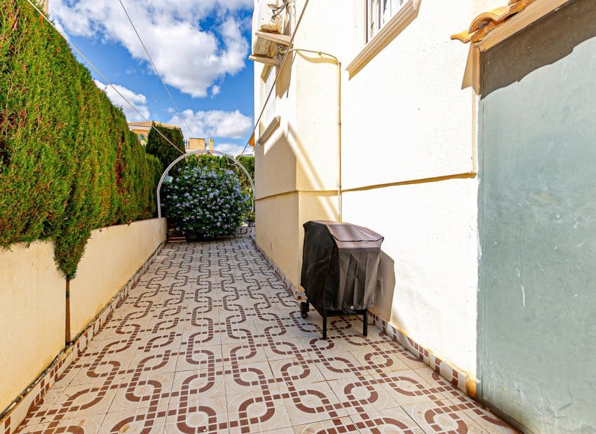 2 sovrum Lägenhet till salu i Playa Flamenca med pool - 199 999 € (Ref: 9763876)