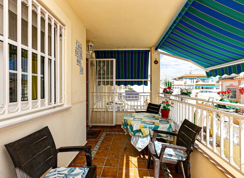 2 sovrum Lägenhet till salu i Playa Flamenca med pool - 199 999 € (Ref: 9763876)