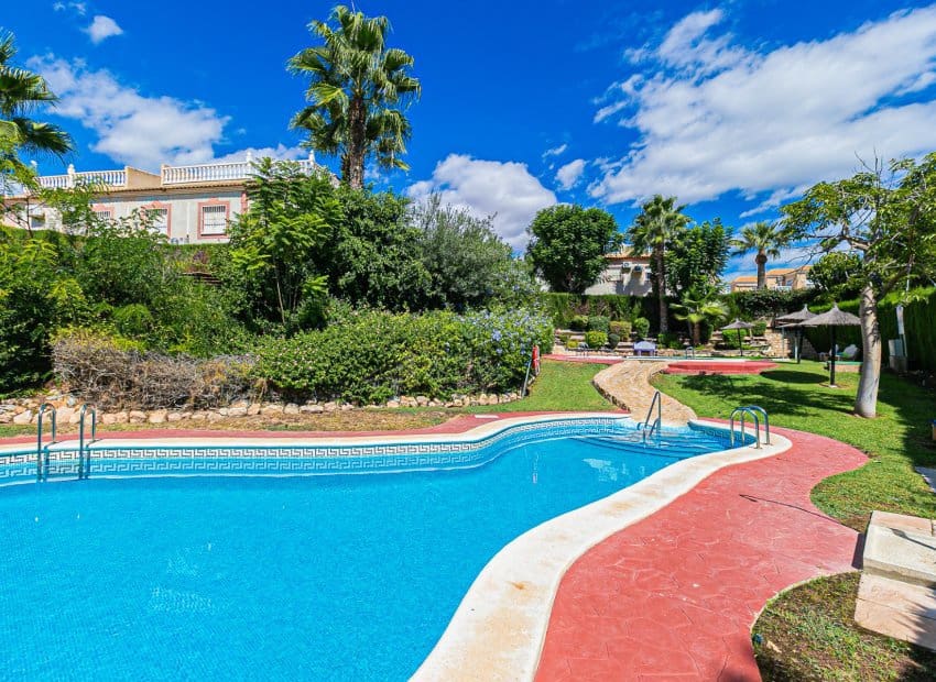 2 sovrum Lägenhet till salu i Playa Flamenca med pool - 199 999 € (Ref: 9763876)