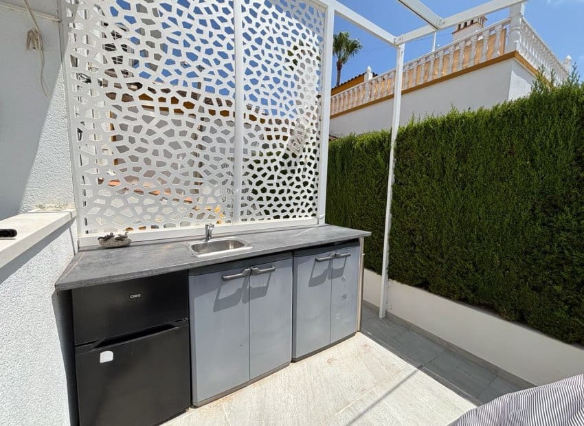 3 sypialnia Willa na sprzedaż w Villamartin z basenem - 424 995 € (Ref: 9763879)