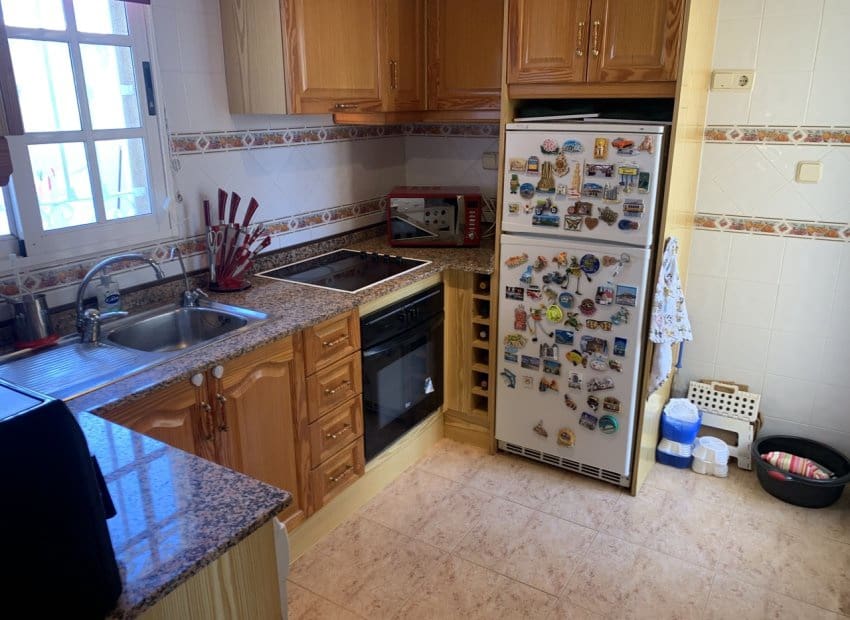 3 soveværelse Villa til salg i Villamartin med swimmingpool - € 299.950 (Ref: 9763880)