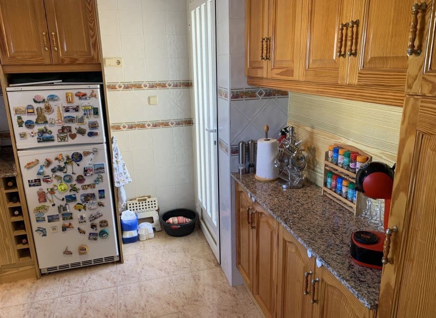 3 soveværelse Villa til salg i Villamartin med swimmingpool - € 299.950 (Ref: 9763880)