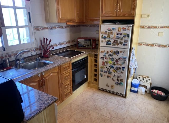 3 soveværelse Villa til salg i Villamartin, Orihuela med swimmingpool - € 299.950 (Ref: 9763880)