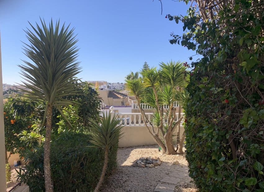 3 soveværelse Villa til salg i Villamartin med swimmingpool - € 299.950 (Ref: 9763880)