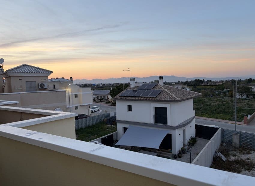 3 sypialnia Dom na sprzedaż w Rojales z basenem garażem - 234 950 € (Ref: 9763881)