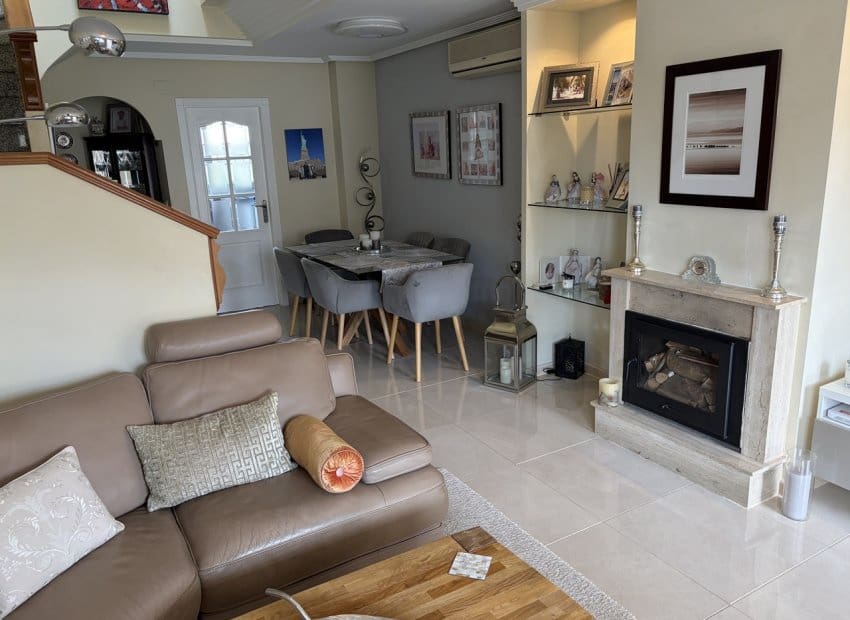 3 sypialnia Dom na sprzedaż w Rojales z basenem garażem - 234 950 € (Ref: 9763881)