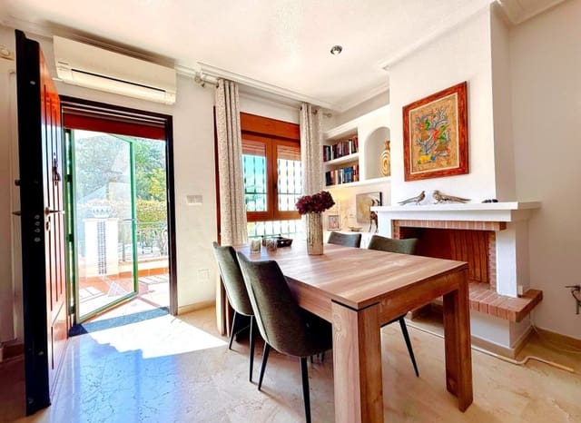 3 quarto Casa em Banda para venda em Villamartin, Orihuela com piscina - 265 000 € (Ref: 9763882)