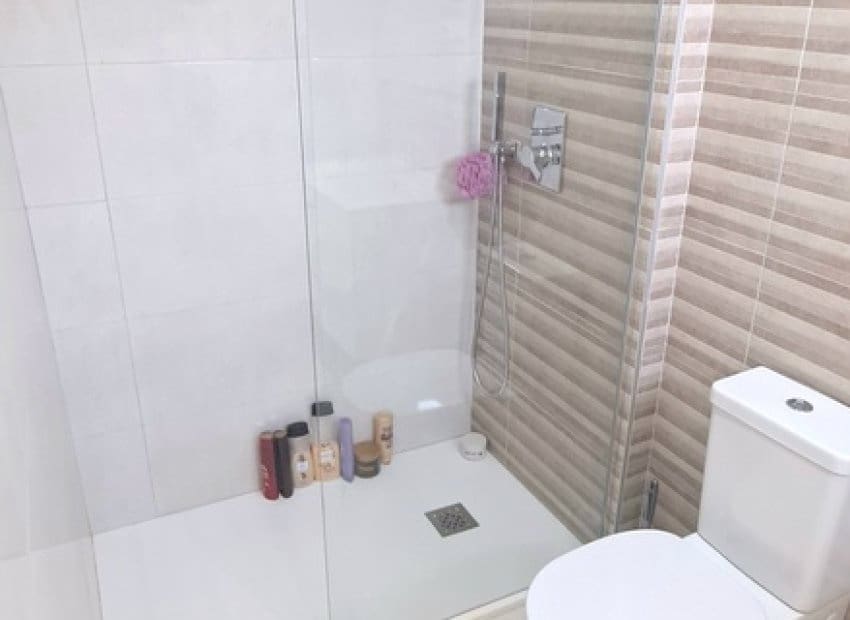 2 soverom Leilighet til salgs i Los Dolses med svømmebasseng garasje - € 275 000 (Ref: 9763883)