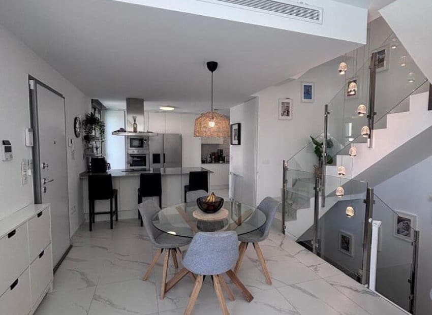 5 chambre Villa/Maison à vendre à Villamartin avec piscine - 595 000 € (Ref: 9763884)