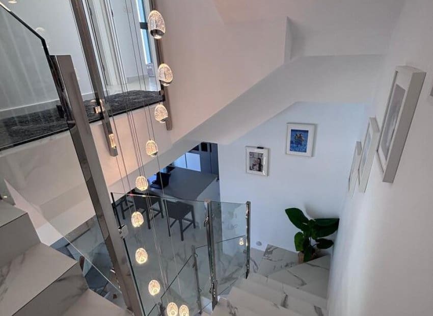 5 chambre Villa/Maison à vendre à Villamartin avec piscine - 595 000 € (Ref: 9763884)