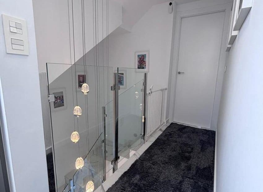 5 chambre Villa/Maison à vendre à Villamartin avec piscine - 595 000 € (Ref: 9763884)