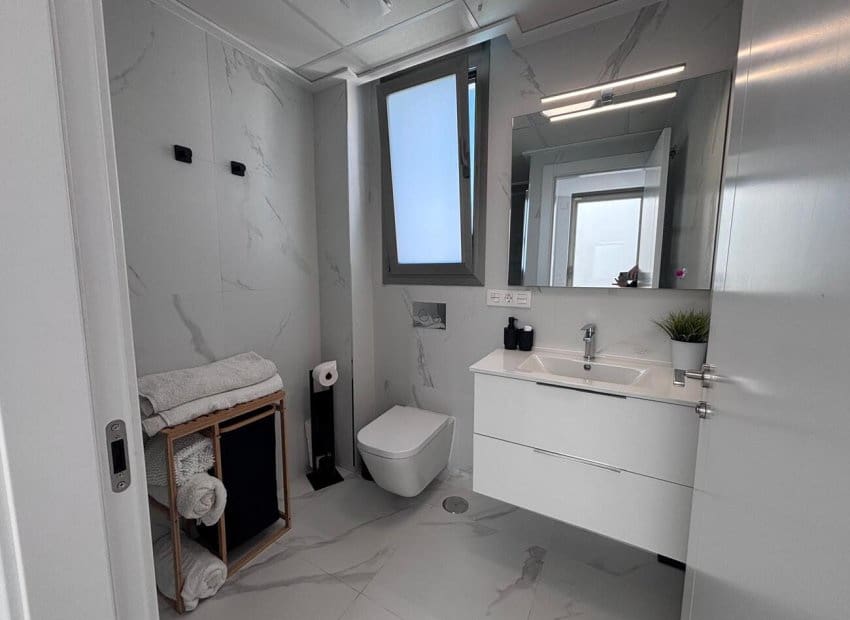 5 chambre Villa/Maison à vendre à Villamartin avec piscine - 595 000 € (Ref: 9763884)