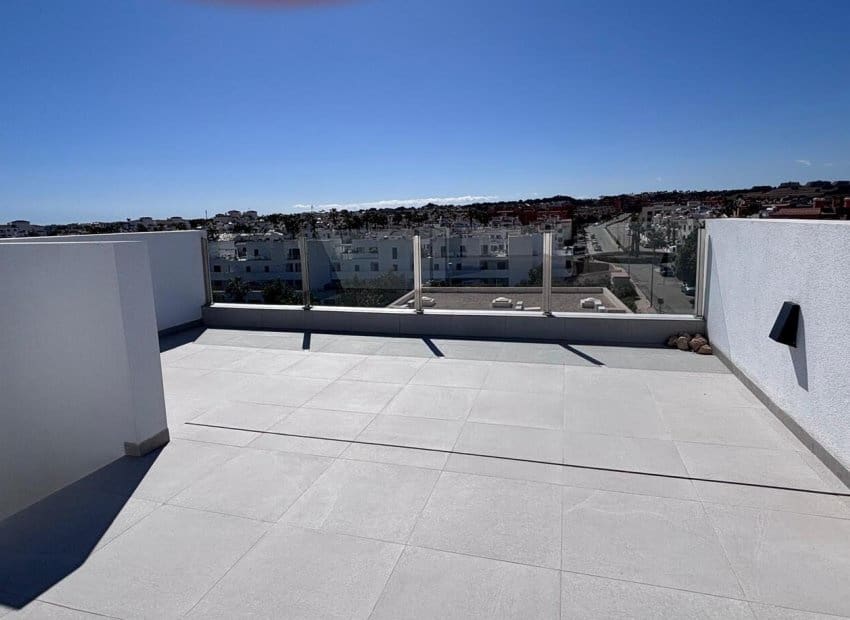 5 chambre Villa/Maison à vendre à Villamartin avec piscine - 595 000 € (Ref: 9763884)