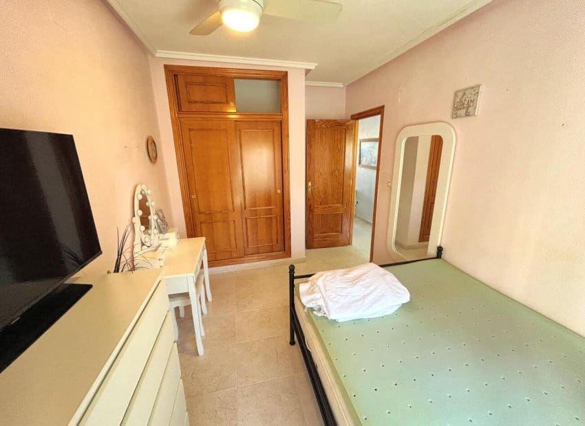 4 soverom Hus til salgs i Villamartin med svømmebasseng garasje - € 249 900 (Ref: 9763885)