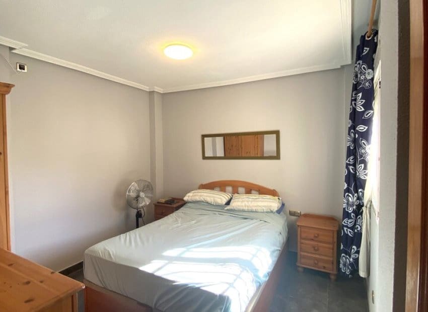 5 makuuhuone Huvila myytävänä paikassa La Zenia mukana uima-altaan - 359 995 € (Ref: 9763886)