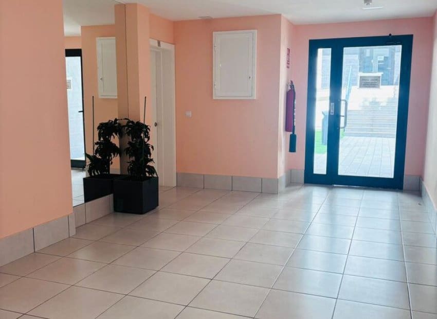 2 slaapkamer Appartement te koop in Villamartin met zwembad - € 205.000 (Ref: 9763887)