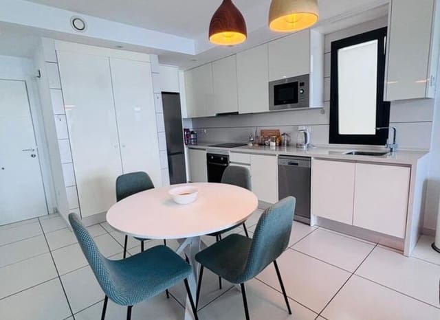 2 makuuhuone Huoneisto myytävänä paikassa Villamartin, Orihuela mukana uima-altaan 
autotalli - 198 000 € (Ref: 9763887)