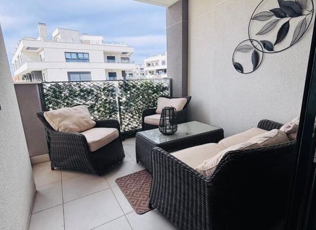 2 makuuhuone Huoneisto myytävänä paikassa Villamartin, Orihuela mukana uima-altaan 
autotalli - 198 000 € (Ref: 9763887)